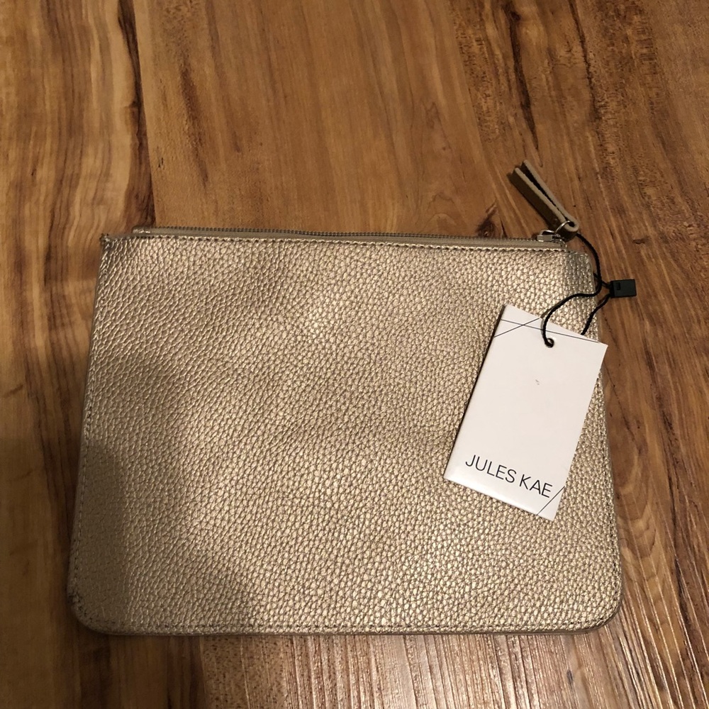 Jules Kae Pouch